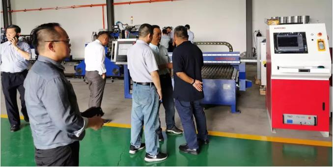 1573199247596261.jpg 昆山97至尊国际焊接在马来西亚公司3.jpg